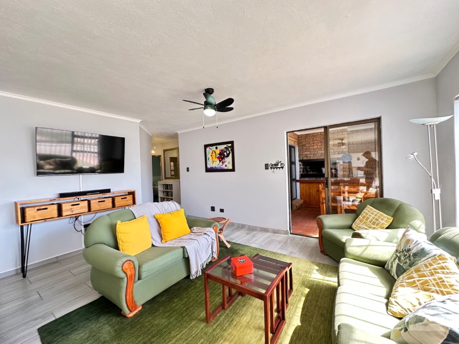 3 Bedroom Property for Sale in Mossel Bay Central Western Cape